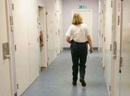 Prison officer pay announcement
